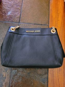 Michael Kors Chain Messenger Leather Handbag