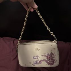 COACH WOMAN NEW YEAR NOLITA 19 