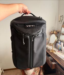 YETI Ranchero 18L