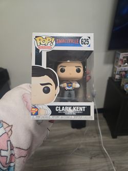 Clark Kent Funko Pop