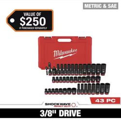 Milwaukee SHOCKWAVE 3/8 in. Drive SAE and Metric 6 Point Impact Socket Set (43-Piece