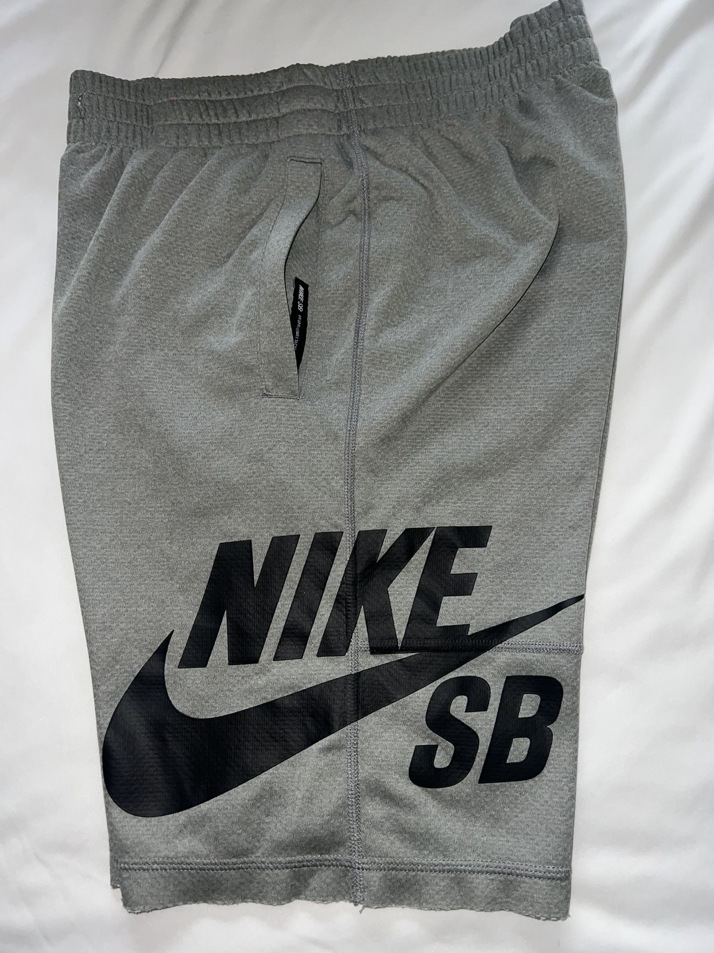 Nike SB Shorts Size small