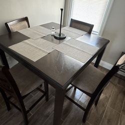 Dining Set For 4