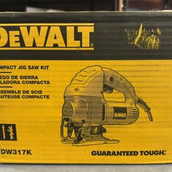 Dewalt Compact Jig Saw Kit