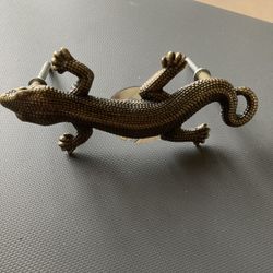 Iguana Drawer Pull