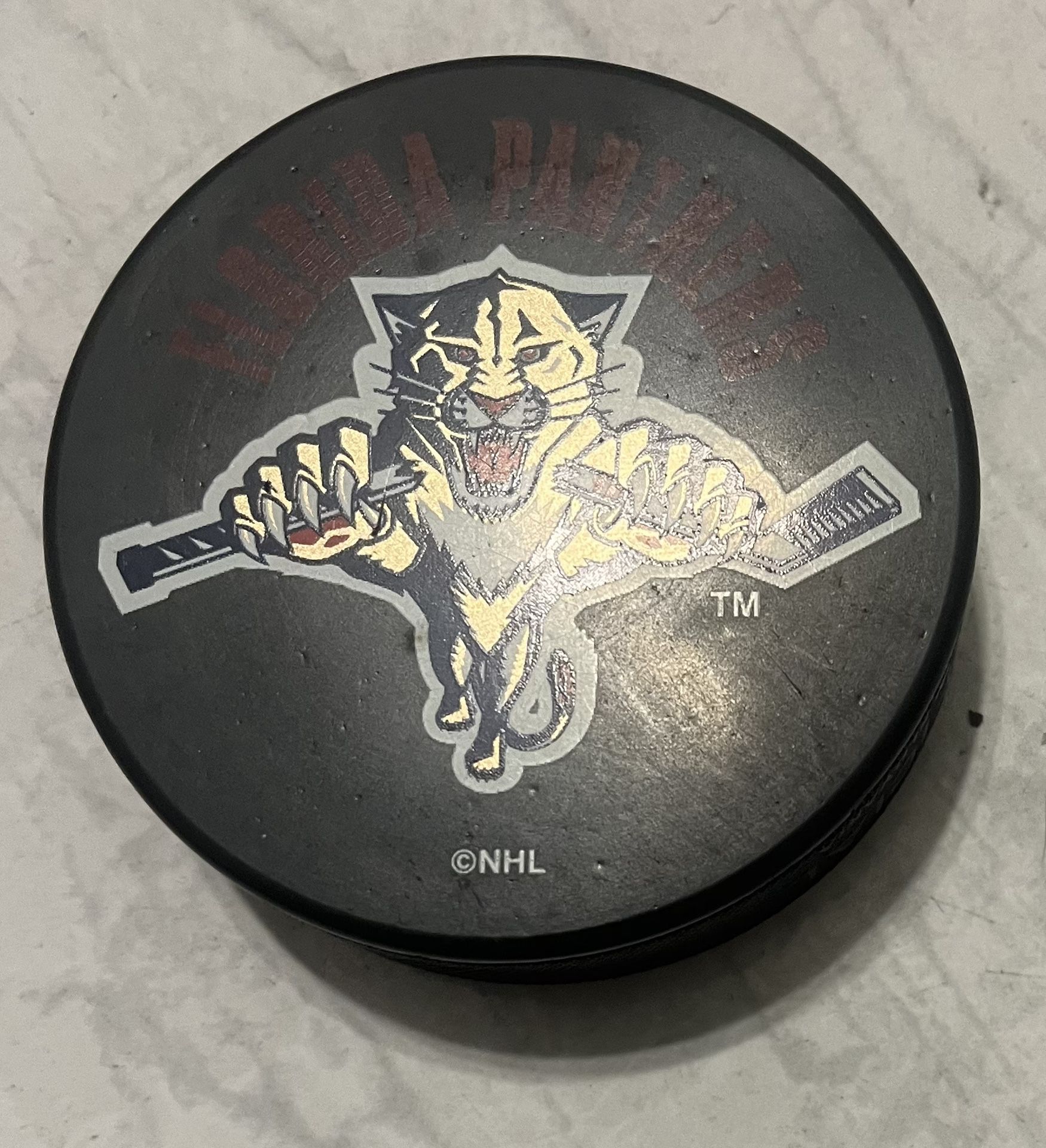 FLORIDA PANTHERS OFFICIAL NHL PUCK  