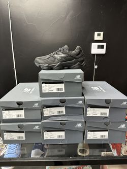 New Balance 9060 Triple Black/Black Cat