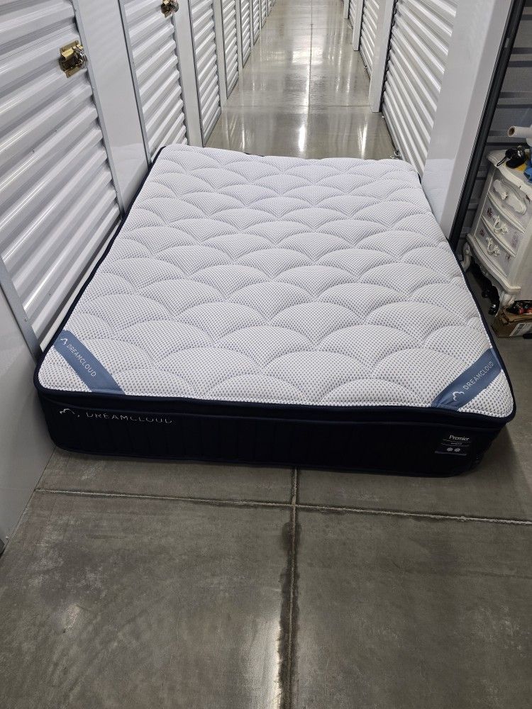 Queen The DreamCloud Premier Hybrid