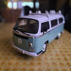Dickie Toys Volkswagen Bay Window Bus