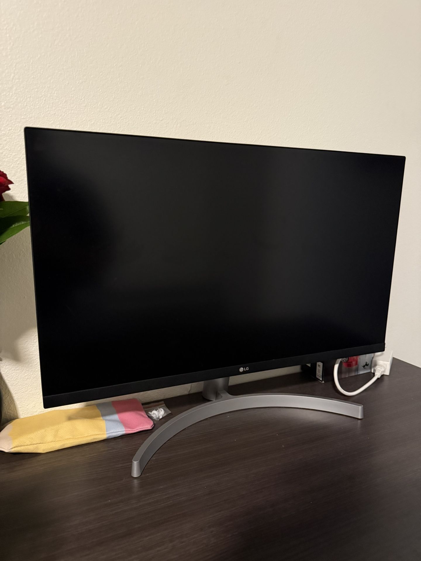 LG Monitor