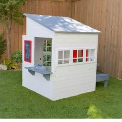 Modern Outdoor Wooden Playhouse with Picnic Table, Mailbox & Outdoor Grill, Whit