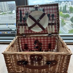 Picnic Basket For Two 