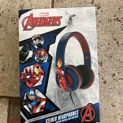 NWT Avengers Stereo Headphones 