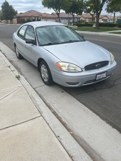 2005 Ford Taurus