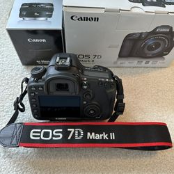 MINT Canon 7D Mark II DSLR Setup