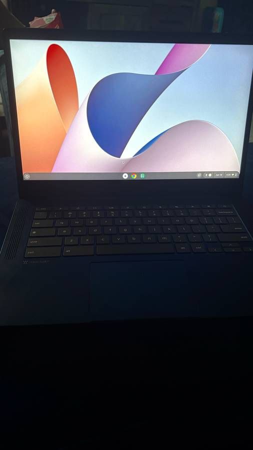 Lenovo IP 3 Slim Chromebook Touchscreen - Preowned