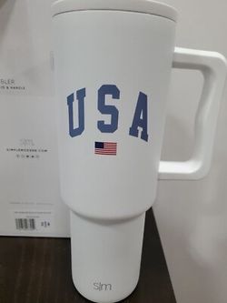 Simple Modern trek 40 oz USA tumbler