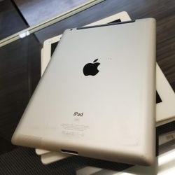 Ipad 2 - great for kids Unlocked/PLUS free warranty