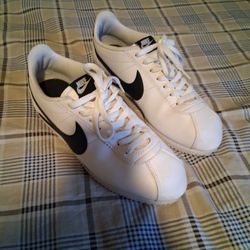 Nike Cortez Size 11