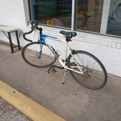 SCHWINN VOLARE  1300