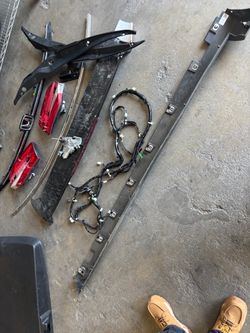 2004 Honda Odyssey  trunk parts