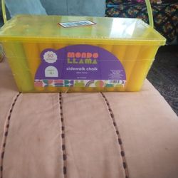 Mondo Llama. Sidewalk Chalk 