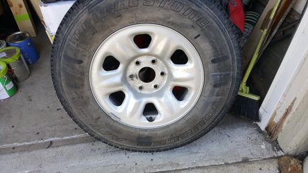 bridgestone Extra tire 245/ 70/17