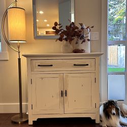 Rustic Farmhouse Accent Cabinet/Sideboard