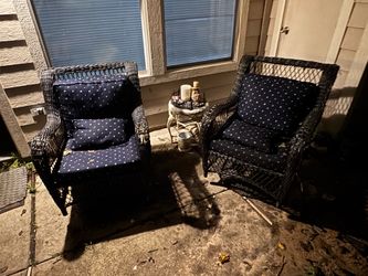 Outdoor set of rocking chairs