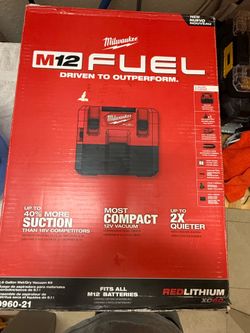 Milwaukee M12 FUEL 1.6 Gallon Wet/Dry Vacuum Kit 0960-21