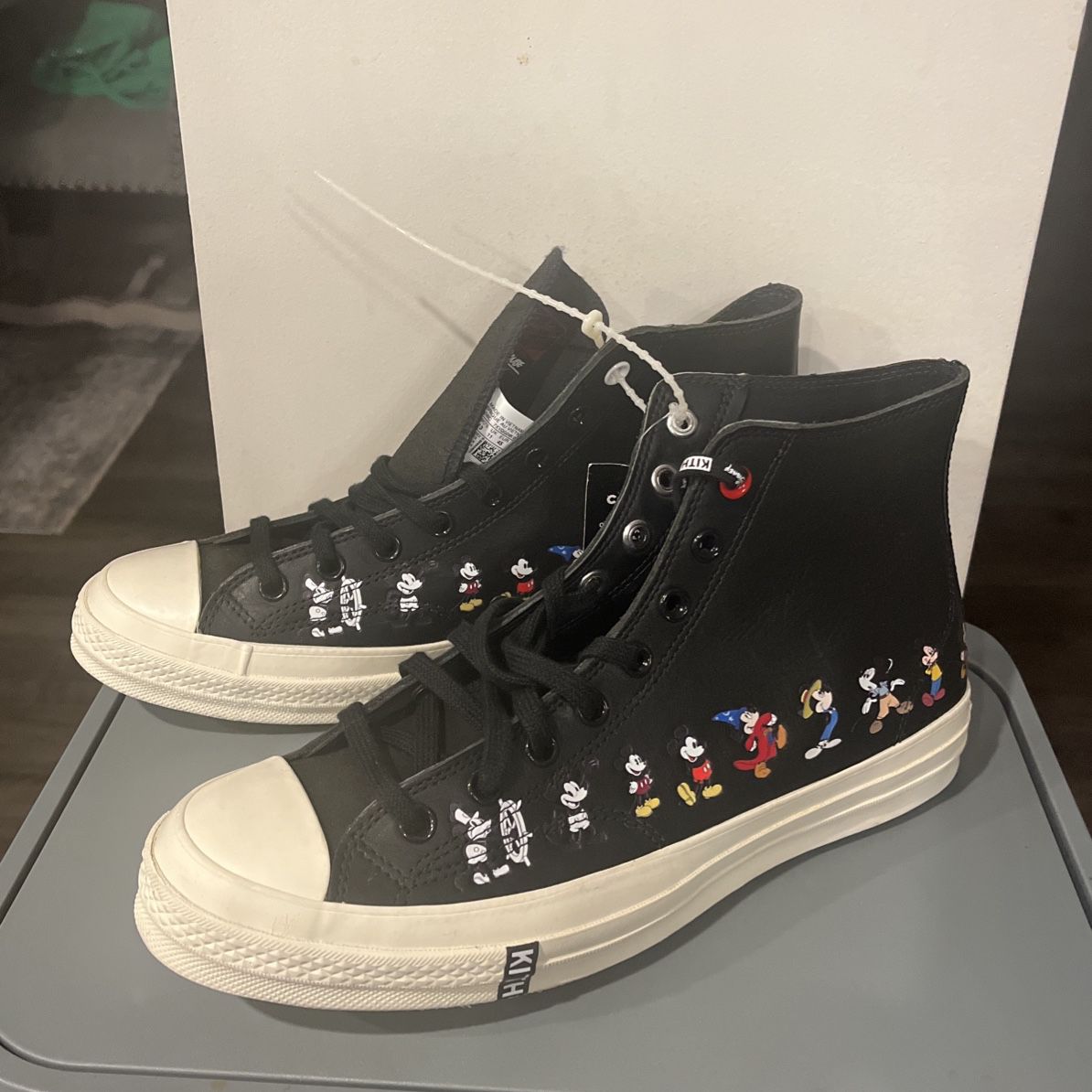 Loony Toon  Kith Leather Converse 