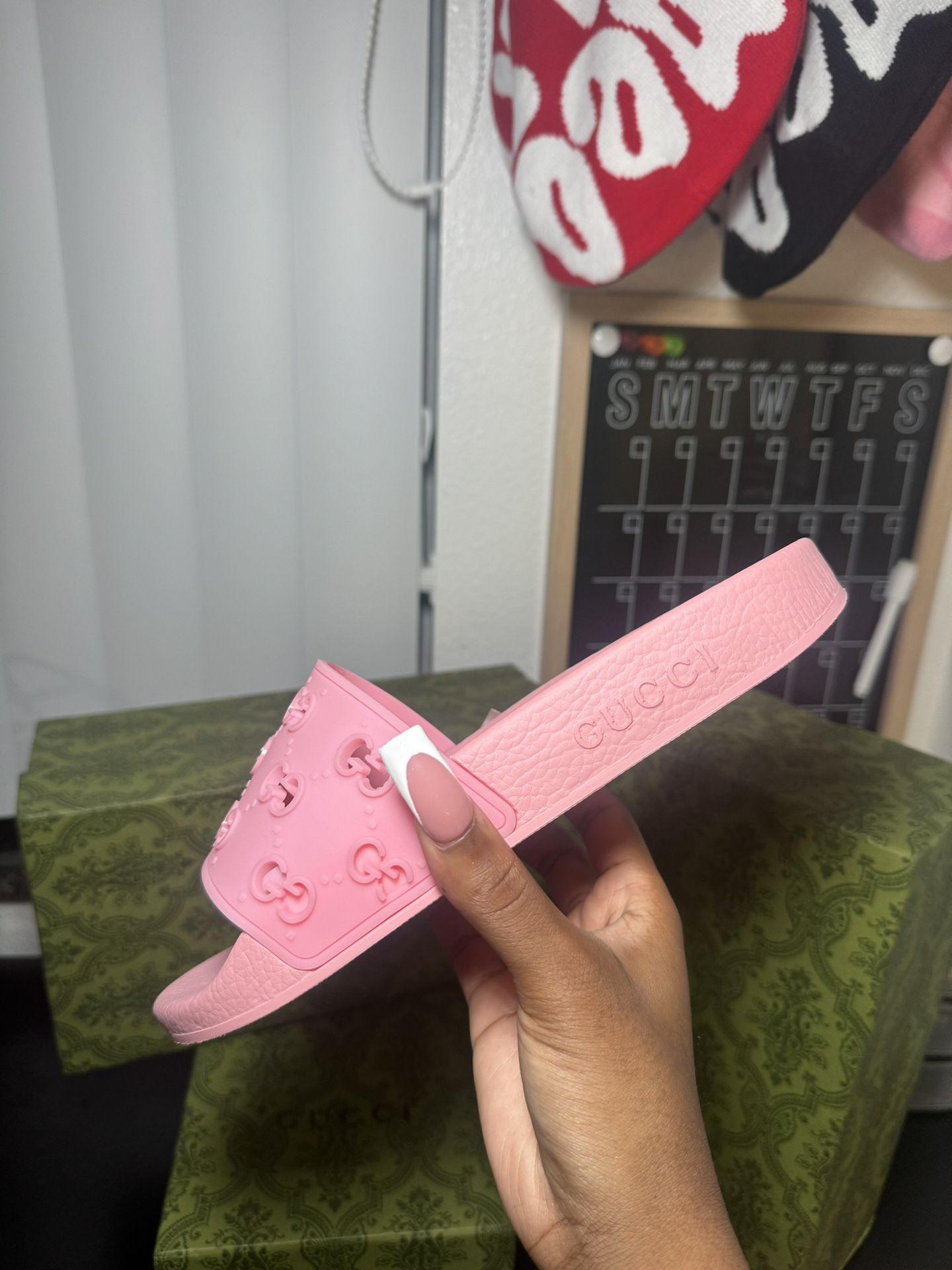 Pink Female Gucci Slides Size 8 