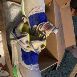 New Nike Shoes Sz 10