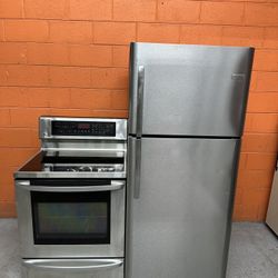 electric stove and fridge 