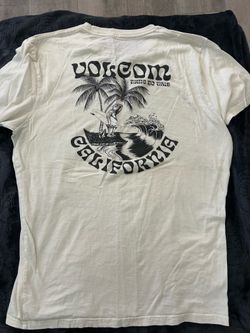 Volcom men shirt medium