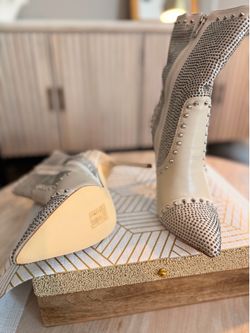 Azalea Wang x Akira Cream Rhinestone Studded Stiletto Ankle Booties – Brand New – Size 8.5 ✨