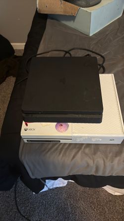 Ps4 Slim and White Xbox One