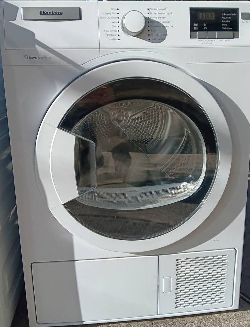BLOOMBERG Washer And Dryer