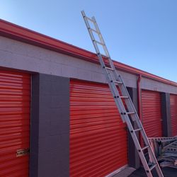 Lite Weight Extension Ladder