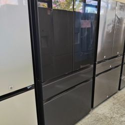 New Samsung
Bespoke 29 cu. ft. Standard Depth 4-Door French Door Refrigerator in Charcoal Glass/Stai