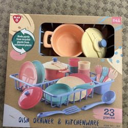 NWT Multicolor Dish Drainer & Kitchenware play Set