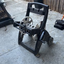Suncast Hose Roller