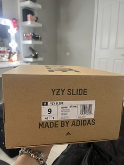 Yeezy Slides