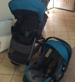 Safety 1st Toddlers stroller and car seat