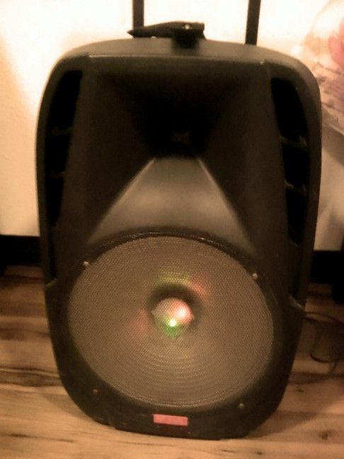 Ridgeway Bluetooth Speaker /Remote