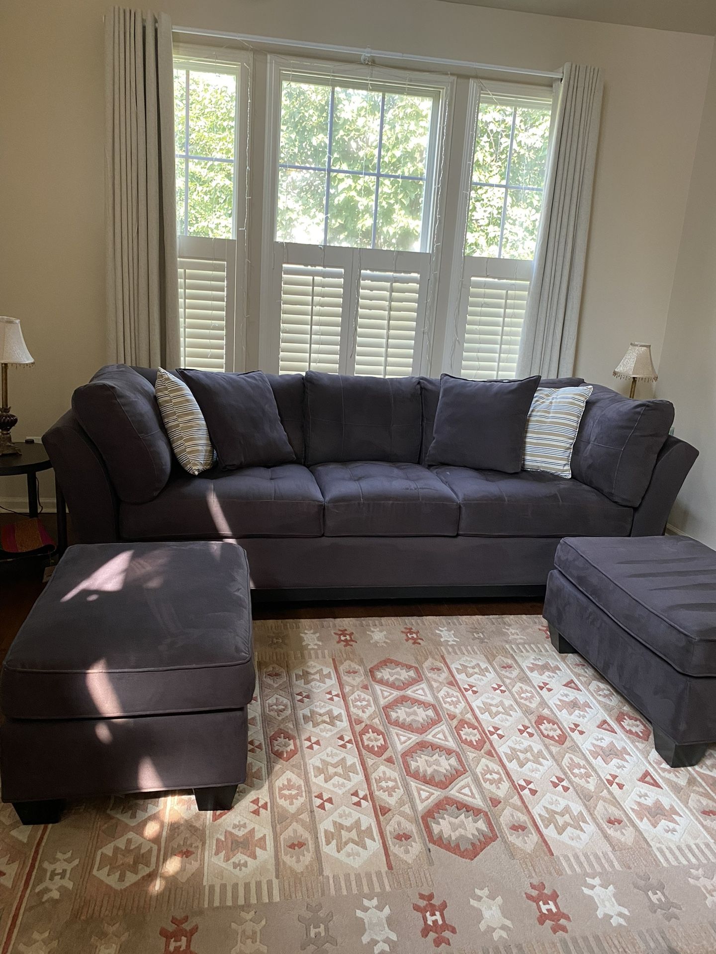 Nice Comfy Couch For Sale! Ottomans Included