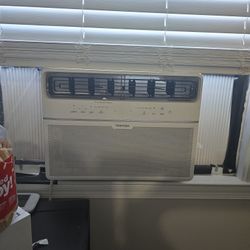12000 BTU AC