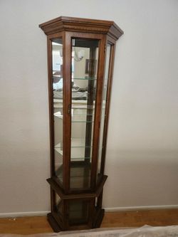 Small/Corner Curio cabinet
