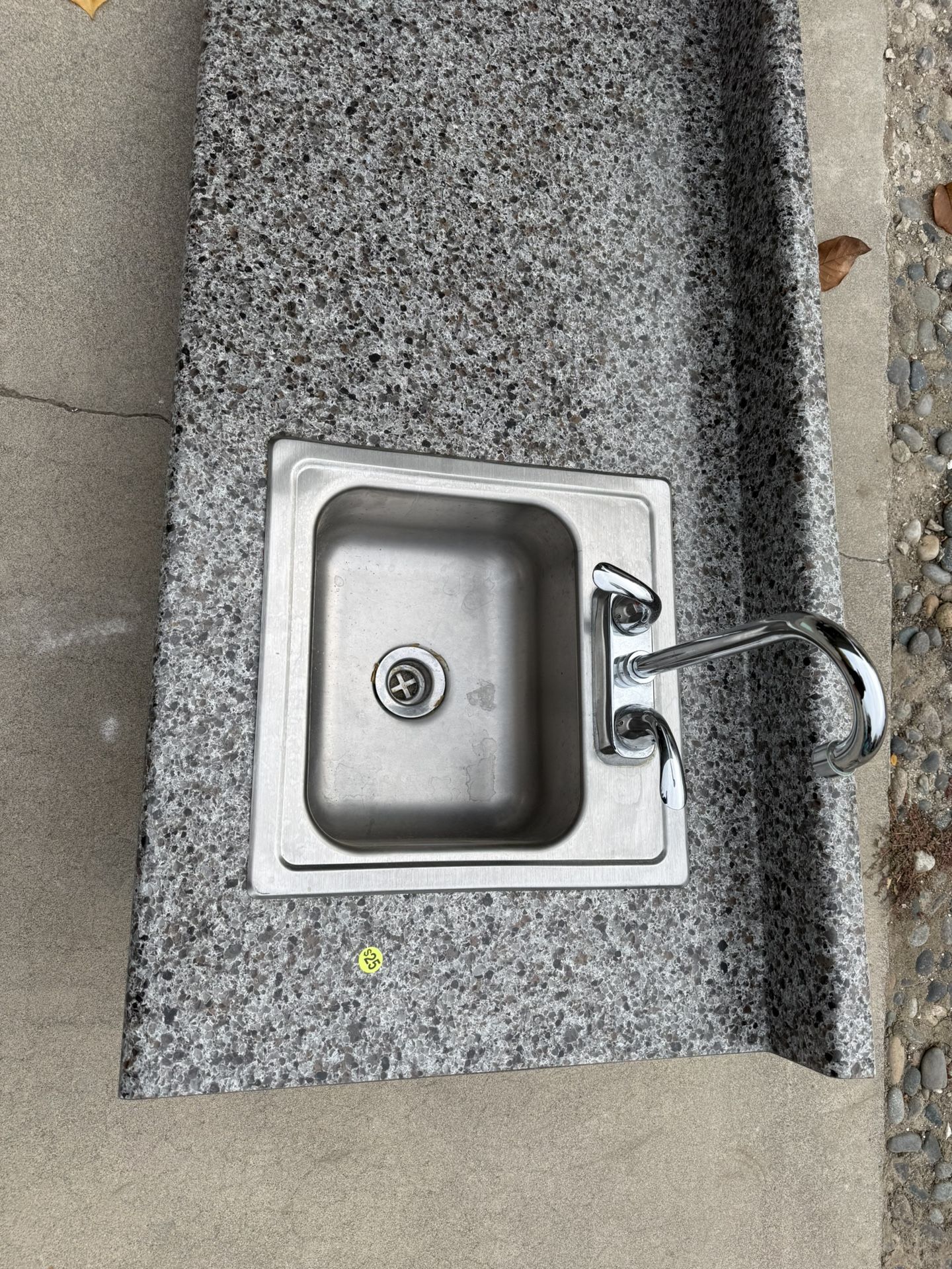 Counter Top With Sink And Faucet