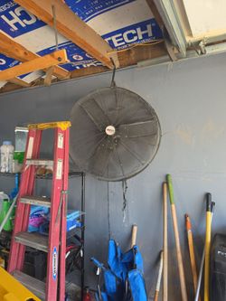 Shop fan
